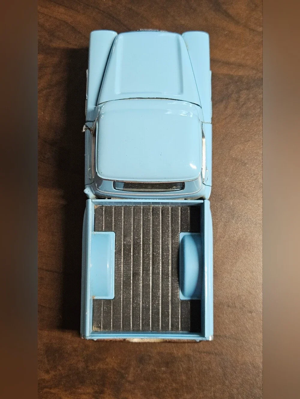 Motor Max 1:24 1958 Chevy Apache Fleetside Pickup Diecast Truck Light Blue